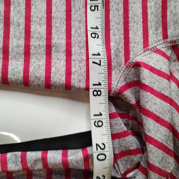 Roxy Plain Jane Slouchy Neck Striped Sweater in Magenta/Gray Size Large - Picture 7 of 12